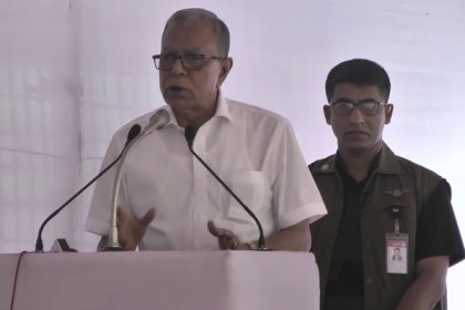 বাড়তি টাকা না নিতে আইনজীবীদের প্রতি রাষ্ট্রপতির আহ্বান