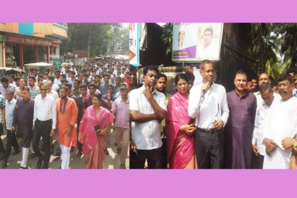 শেরপুরে আওয়ামী লীগের দু'গ্রুপের আনন্দ মিছিল

