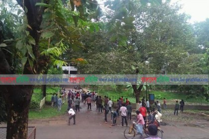 মিছিলের পর চবিতে ছাত্রলীগের দু'পক্ষে সংঘর্ষ, আহত ৫
