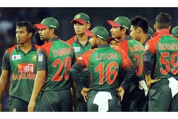 জিম্বাবুয়ে সিরিজ থেকে ছিটকে গেলেন সৌম্য-মমিনুল-মোসাদ্দেক  
