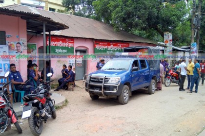 বিএনপি অফিসের তালা খুলতে দেয়নি পুলিশ