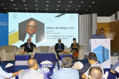 ‘প্লেজারিজম মহামারি আকার ধারণ করেছে’