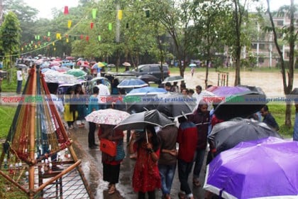 শাবির ভর্তি পরীক্ষা সম্পন্ন, বৃষ্টিতে ভোগান্তি
