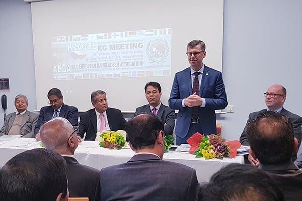 ইউরোপে অভিবাসীদের জন্য জোরালো ভূমিকা রাখবে আয়েবা
