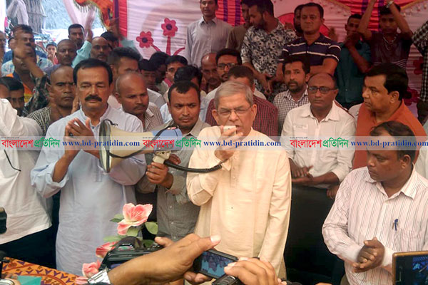 দেশের মানুষের অধিকার ফেরাতে জাতীয় ঐক্য গঠন : মির্জা ফখরুল