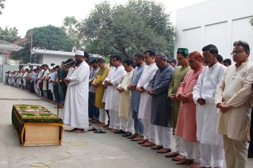 চ্যানেল আই চত্বরে আইয়ুব বাচ্চুর তৃতীয় জানাজা অনুষ্ঠিত