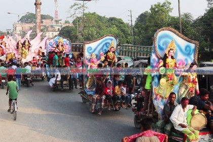 চুয়াডাঙ্গায় বিজয়া দশমীতে প্রতিমা বিসর্জন