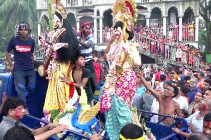 লক্ষ্মীপুরে প্রতিমা বিসর্জন