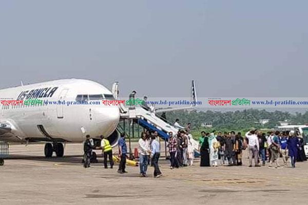 চট্টগ্রামে পৌঁছেছে আইয়ুব বাচ্চুর মরদেহ