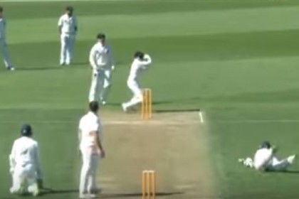 আবারও হাস্যকর রান আউট (ভিডিও)
