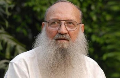 ফাদার রিগনের মরদেহ কাল দেশে আসছে