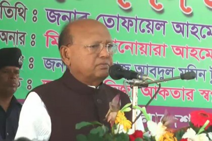 'বিএনপিতে যোগ্য লোক নেই বলেই ড.কামাল হোসেনকে বেছে নিয়েছে'