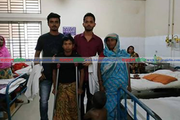ছাত্রলীগের সহযোগিতায় স্বাভাবিক জীবনে সেই পথশিশু