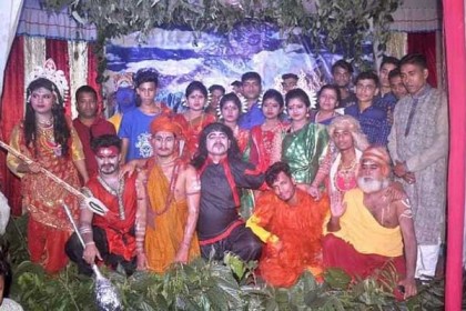বারমাসিয়া সেবা সংঘের দুর্গাপূজায় মহিষাসুর বধ্ মঞ্চ