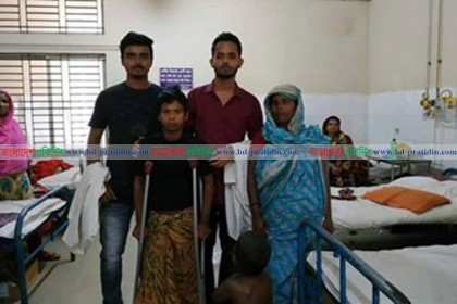 ছাত্রলীগের সহযোগিতায় স্বাভাবিক জীবনে সেই পথশিশু