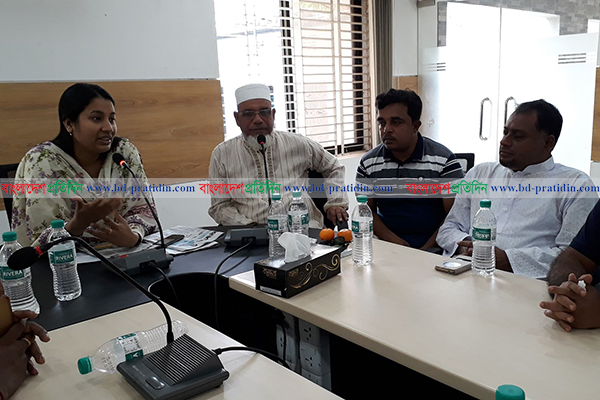 কাপাসিয়ায় প্রথম নারী ইউএনও'র মতবিনিময়
