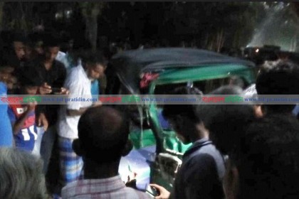 নাটোরে ট্রাক-সিএনজি সংঘর্ষে নিহত ১, আহত ৩