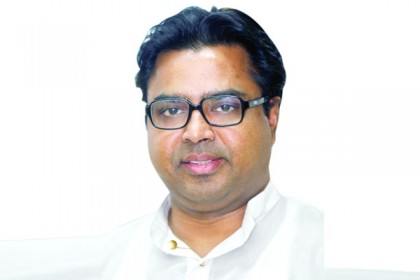 রাজধানীতে সাড়ে ৪ হাজার বাস নামানোর উদ্যোগ: সাঈদ খোকন