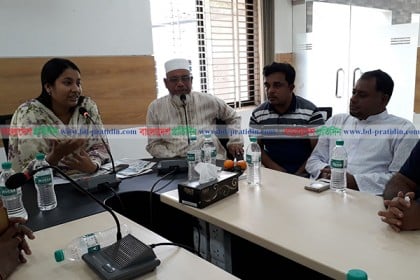 কাপাসিয়ায় প্রথম নারী ইউএনও'র মতবিনিময়