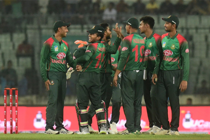 টস জিতে ফিল্ডিংয়ে বাংলাদেশ
