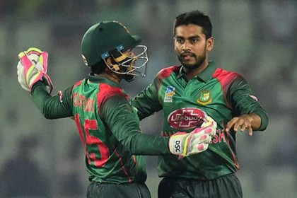 সাইফের পর মিরাজের আঘাত