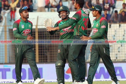 বিপজ্জনক হয়ে উঠা টেইলরকে  ফেরালেন মাহমুদুল্লাহ