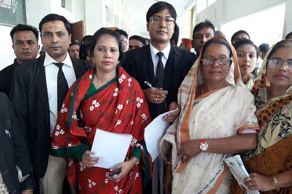 কিশোরগঞ্জে ব্যারিস্টার মইনুলের বিরুদ্ধে মামলা, সমন জারি