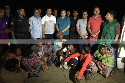 পাবনায় মা ইলিশ নিধন বন্ধে অভিযানে ৯ জেলেসহ জাল আটক