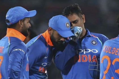 বিরাট নয়, শেষ বলের জন্য ছক কষেছিলেন ধোনি! 