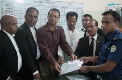 বরিশালে পুলিশ সুপারের কাছে বিএনপি’র স্মারকলিপি