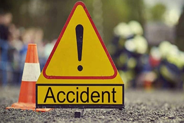 পাকিস্তানে নিয়ন্ত্রণ হারিয়ে নদীতে বাস, নিহত ১৭