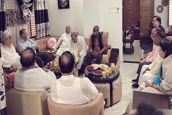 সংলাপের প্রতিনিধি দল চূড়ান্ত করতে বৈঠকে ঐক্যফ্রন্ট
