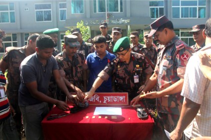 চুয়াডাঙ্গায় ৬৫ লাখ টাকার স্বর্ণ উদ্ধার, আটক ১