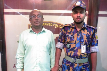 ইতালি প্রবাসী ফেরত পেলেন তার চুরি হওয়া ১ লাখ টাকা