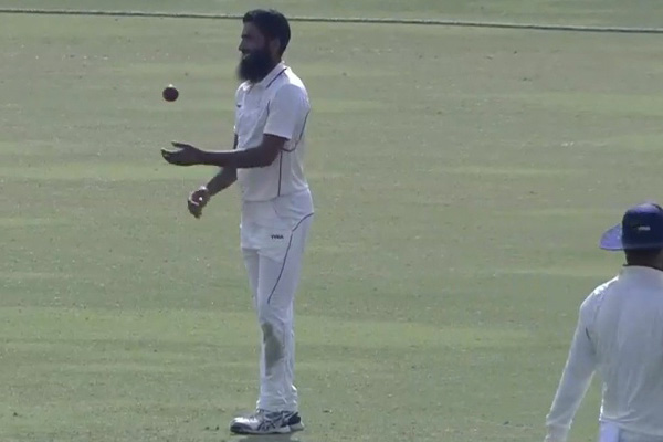 ৪ বলে ৪ উইকেট!
