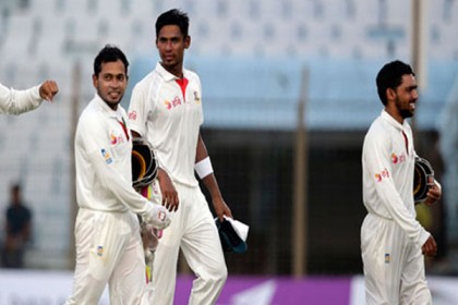 টস হেরে ফিল্ডিংয়ে টাইগাররা