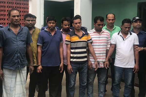 চাঁদাবাজির অভিযোগে আটক ৯

