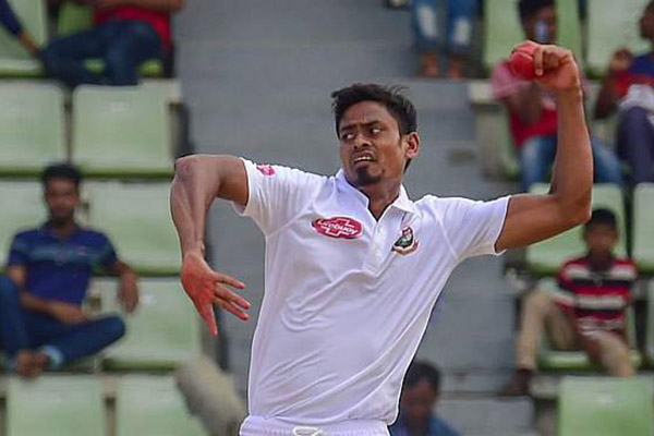 সাদাপোশাকে প্রথম যে কীর্তি গড়লেন তাইজুল