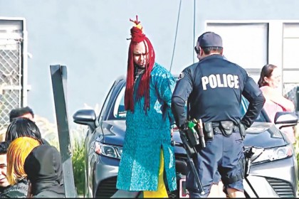 গানের ভিডিওর শুটিং করতে গিয়ে গ্রেফতার 
