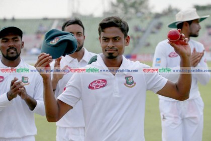 মাশরাফিকে টপকে গেলেন তাইজুল