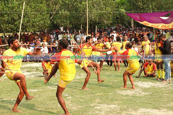 মেহেরপুরে ঐতিহ্যবাহী লাঠি খেলা অনুষ্ঠিত