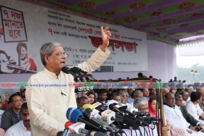 সংলাপে দাবি না মানলে ৮ নভেম্বর রোডমার্চ: মির্জা ফখরুল