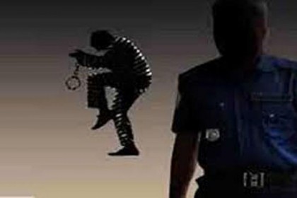 হ্যান্ডকাপসহ পালানোর চেষ্টা, অতঃপর...