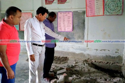 ঝালকাঠিতে বিদ্যালয়ে সাপ আতঙ্ক, ভয়ে স্কুলে যাচ্ছে না শিশুরা