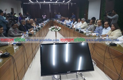 ঐক্যফ্রন্ট নির্বাচন কমিশনকে ভয়ভীতি দেখিয়েছে : এইচ টি ইমাম