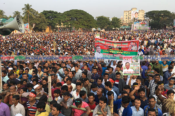 সরকারের ভীত নড়ে গেছে, পালাবার পথ খুঁজছে: ডা. জাফরুল্লাহ