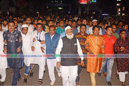 তফসিলকে স্বাগত জানিয়ে বগুড়ায় আওয়ামী লীগের মিছিল