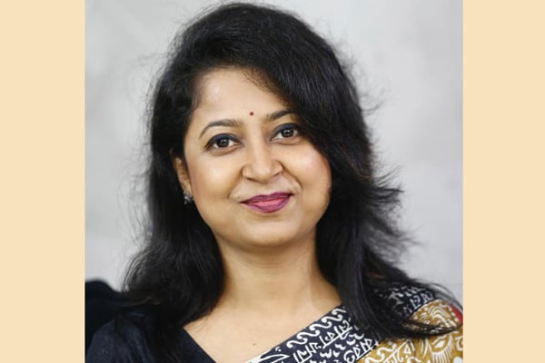 গোপালগঞ্জ-১ : আওয়ামী লীগের মনোনয়নপত্র কিনলেন আরিফা রুমা