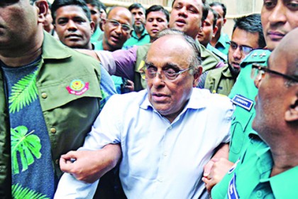 স্বাস্থ্য পরীক্ষা শেষে ফের কারাগারে ব্যারিস্টার মইনুল