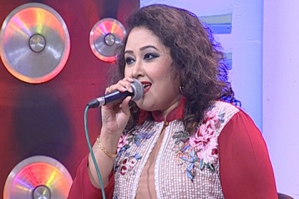 'গোল্ডেন সং' শোতে এবারের শিল্পী লোপা হোসেন